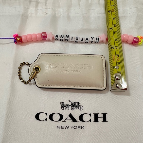 NEW w/o tags - Coach Pillow Puffy Large Leather Hangtag Tag - Chalk, Brass - Picture 3 of 6